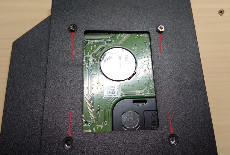 закрепление жесткого диска в адаптере dvd-hdd