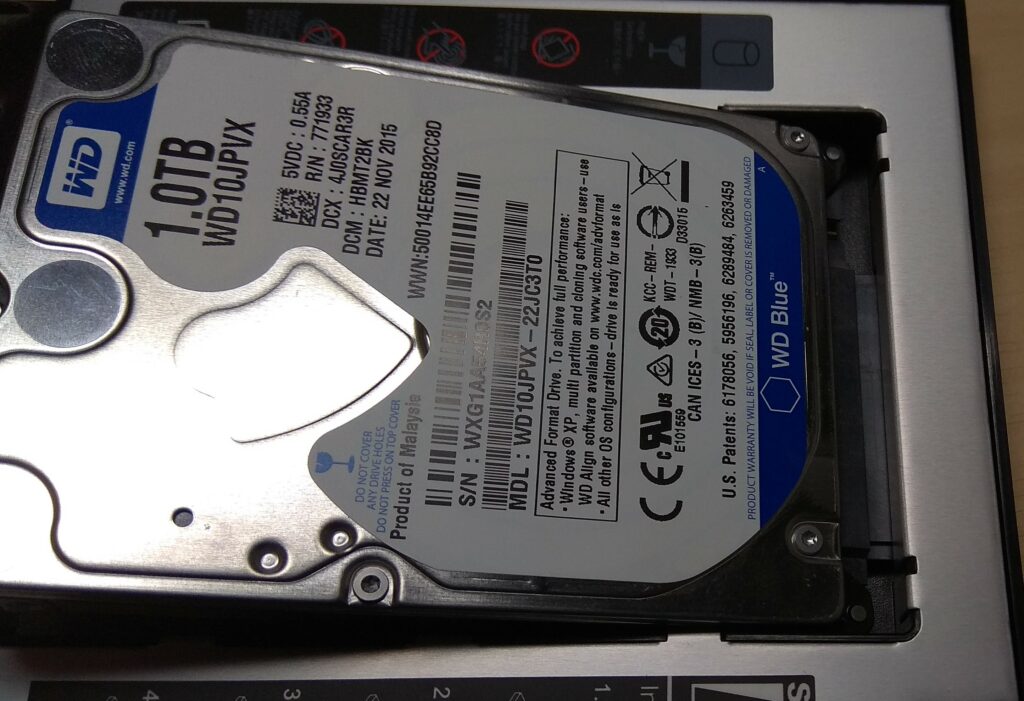 установка жесткого диска в адаптер